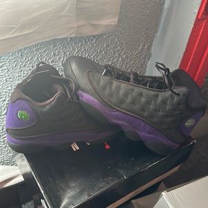 Jordan 13 black and purple size 13 good condition